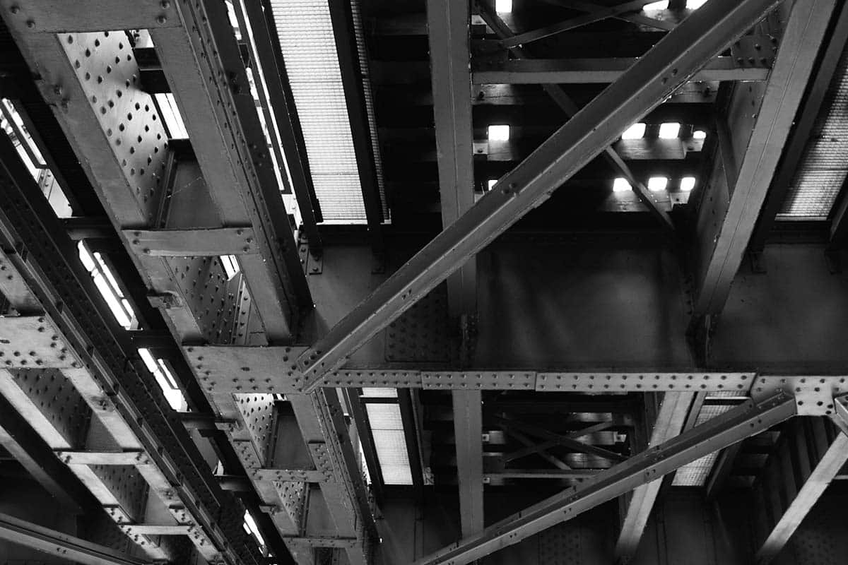 costruzione-macchinari-moderni-ad-uso-aziendale